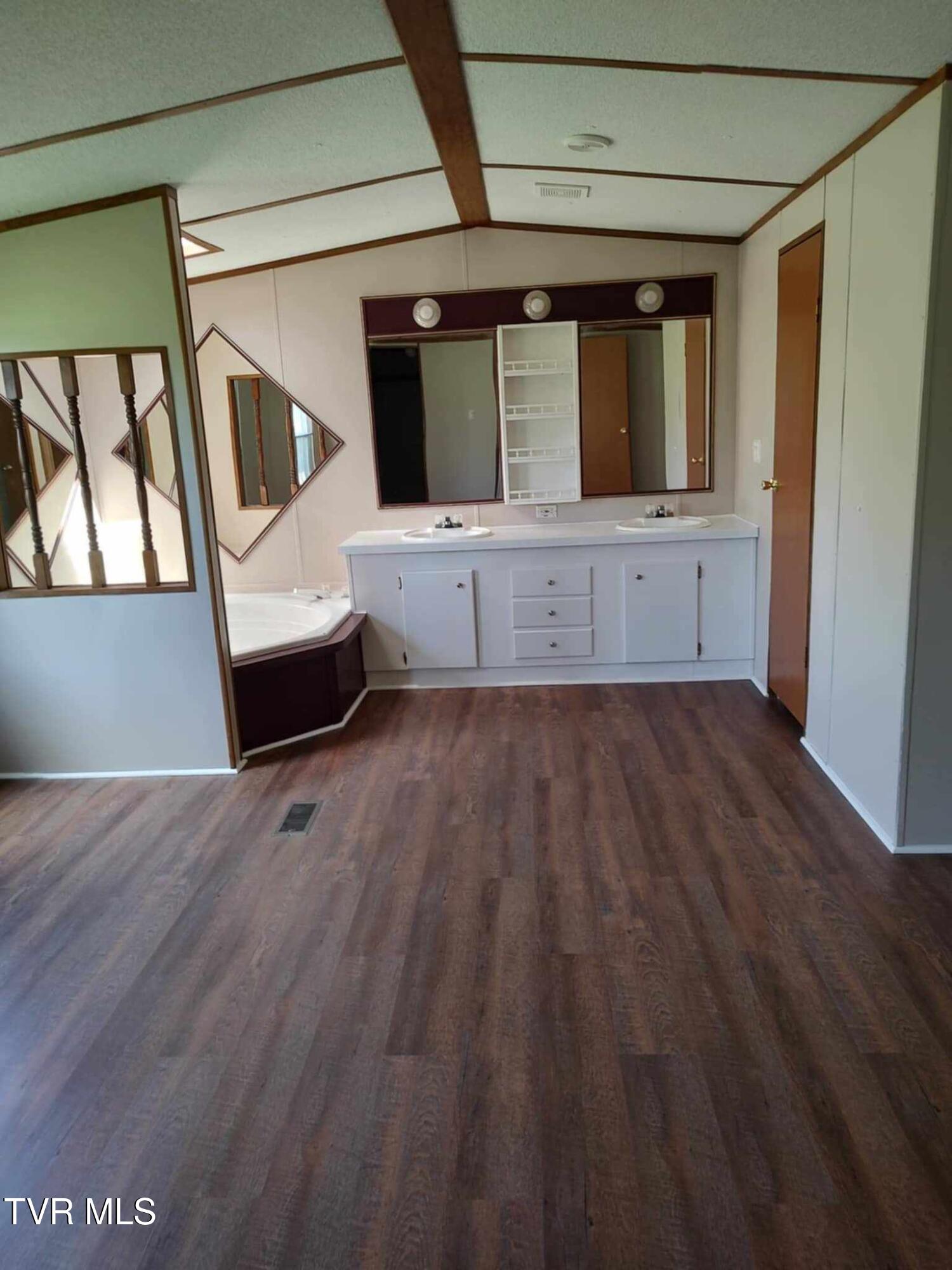303 Cd Williams Road, Telford, Tennessee image 12