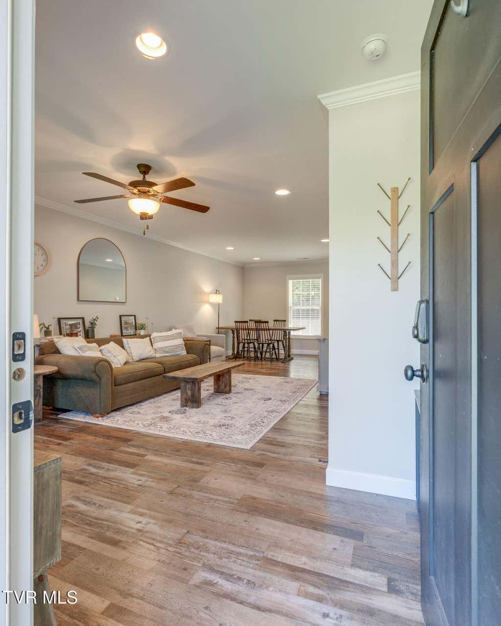 Photo of 262 Ridge Pointe Drive, Johnson City, TN 37604 (MLS # 9996368)