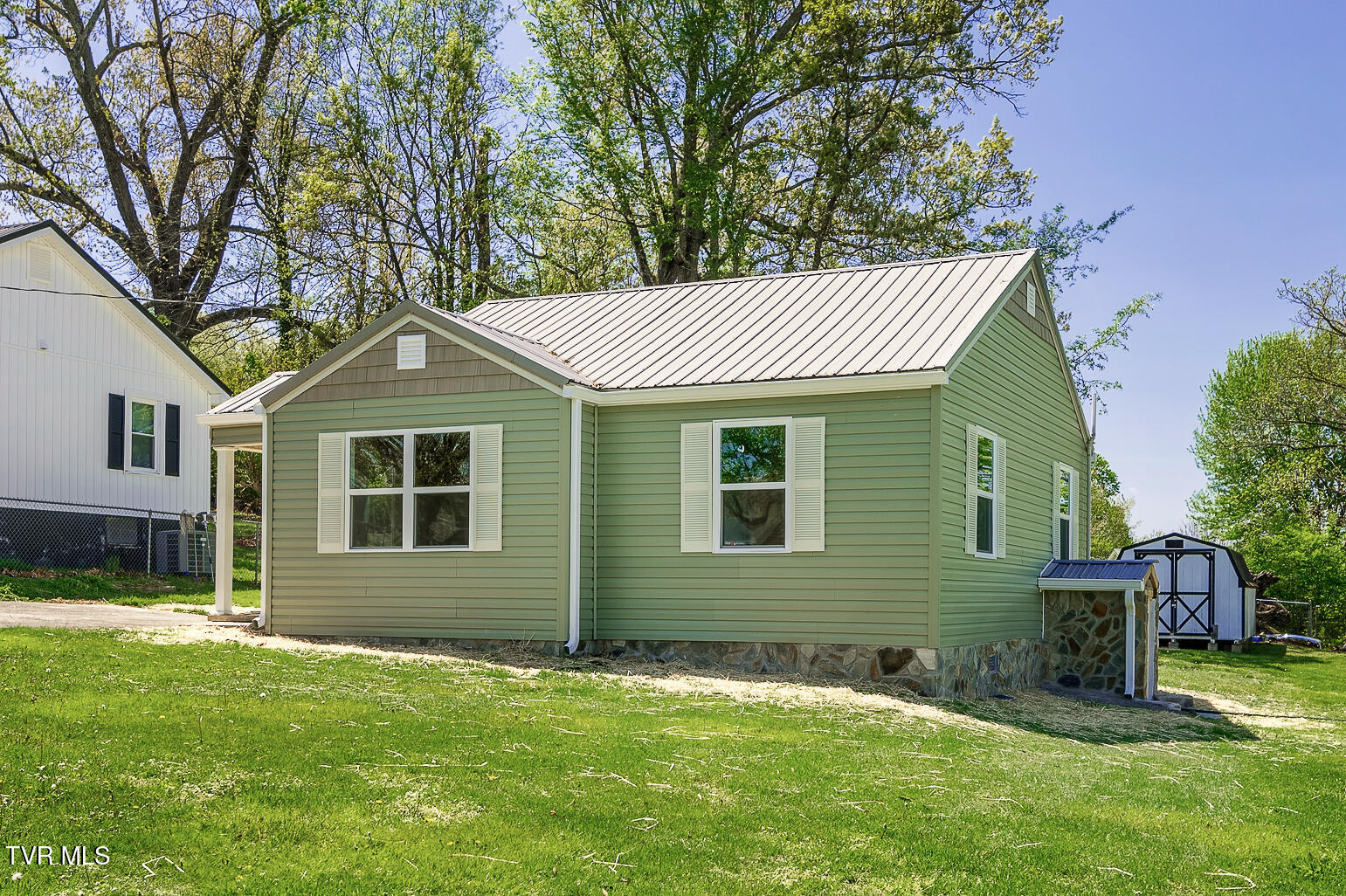 108 Sunrise Drive, Greeneville, Tennessee image 2