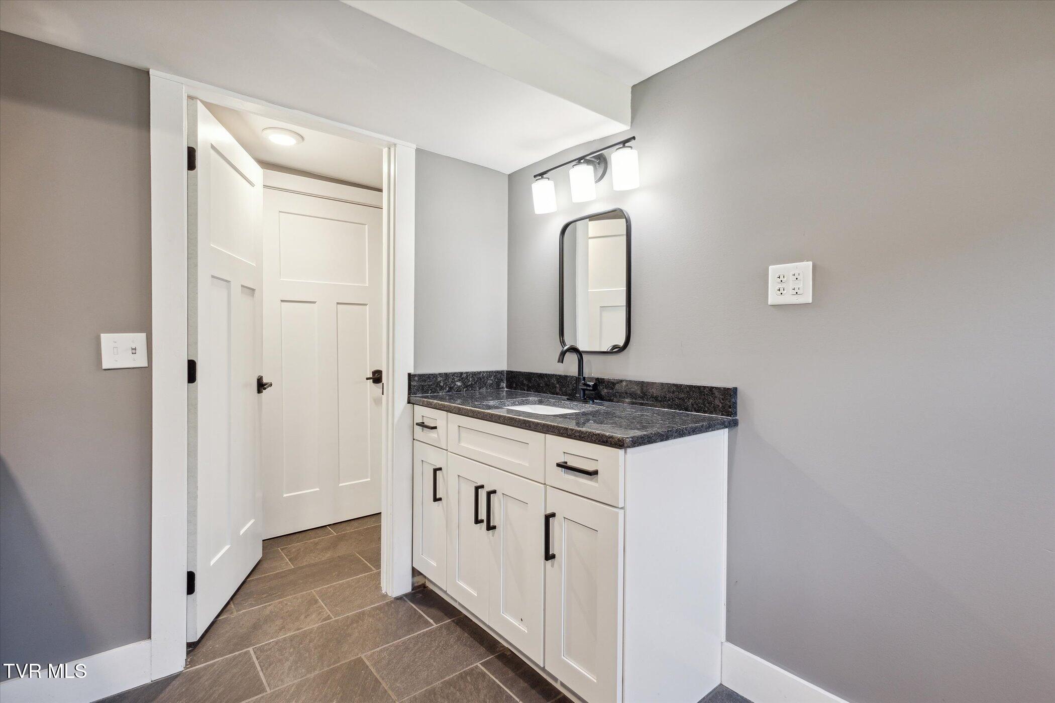 509 Meadow Lane, Kingsport, Tennessee image 30