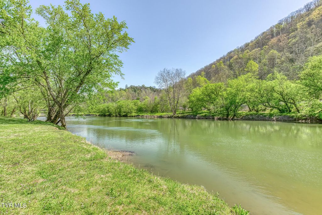 Photo of 186 Clinch River Highway, Duffield, VA 24244 (MLS # 9993785)