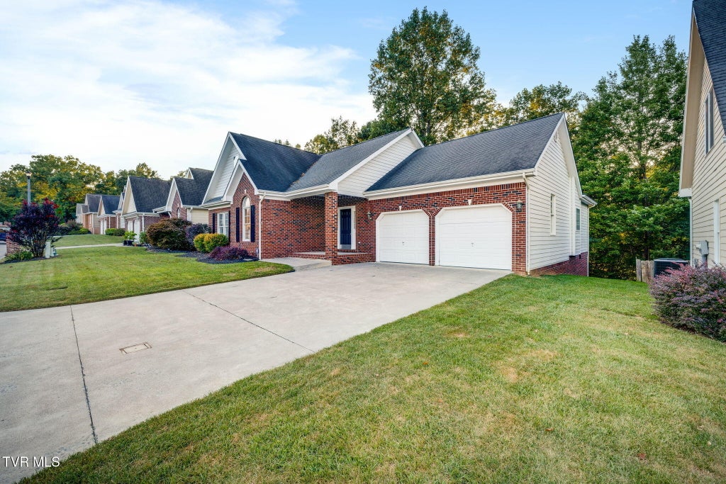 Photo of 259 Alpine Trail, Kingsport, TN 37663 (MLS # 10000335)