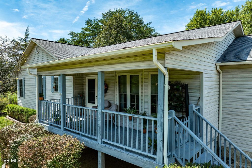 Photo of 157 Chuck Road, Rogersville, TN 37857 (MLS # 9985283)