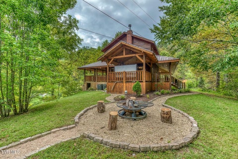 Homes For Sale - 160 Conley Stevens Road<br/> Roan Mountain, TN 37687