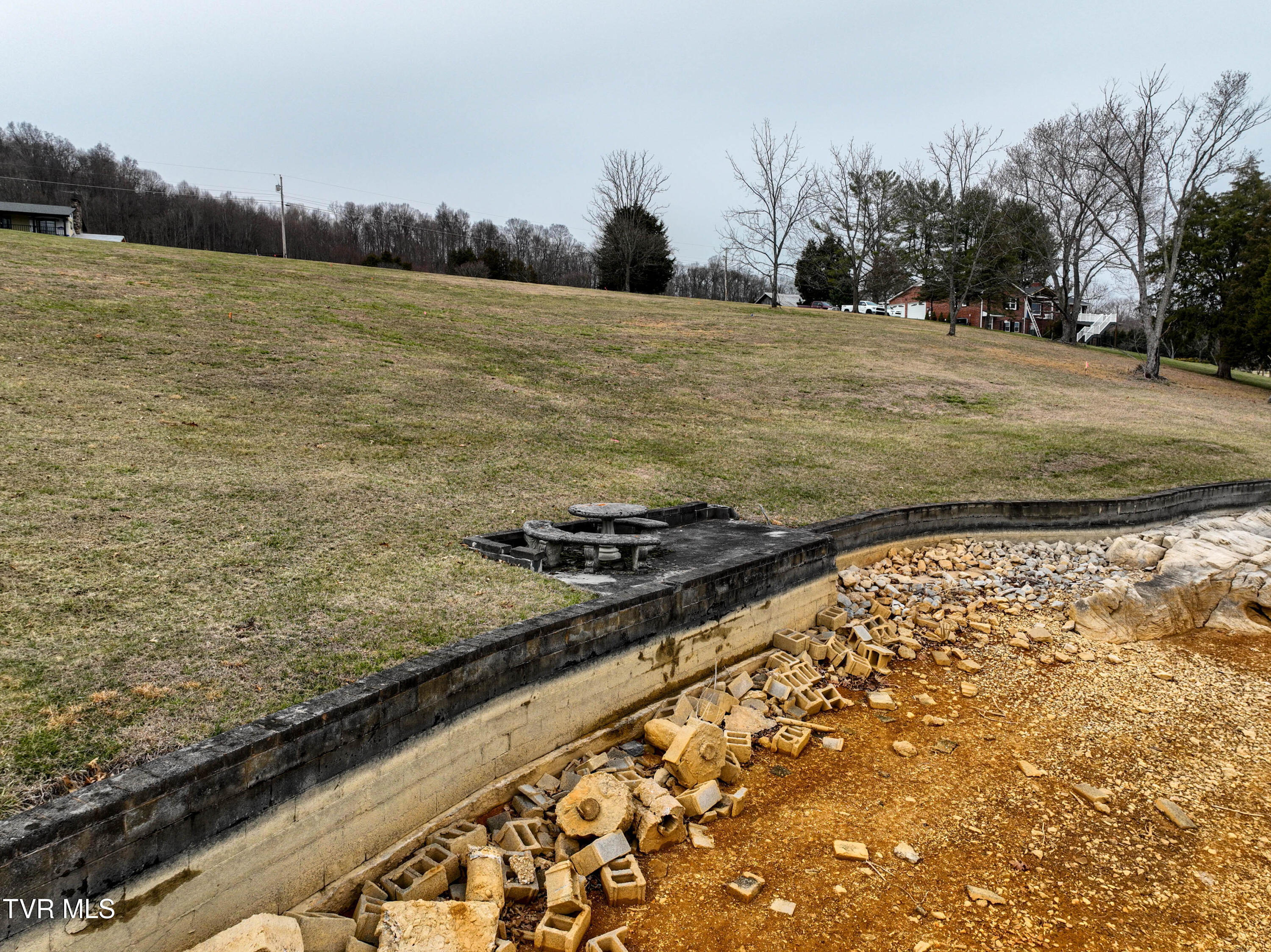 604 Sugar Hollow Road, Piney Flats, Tennessee image 4