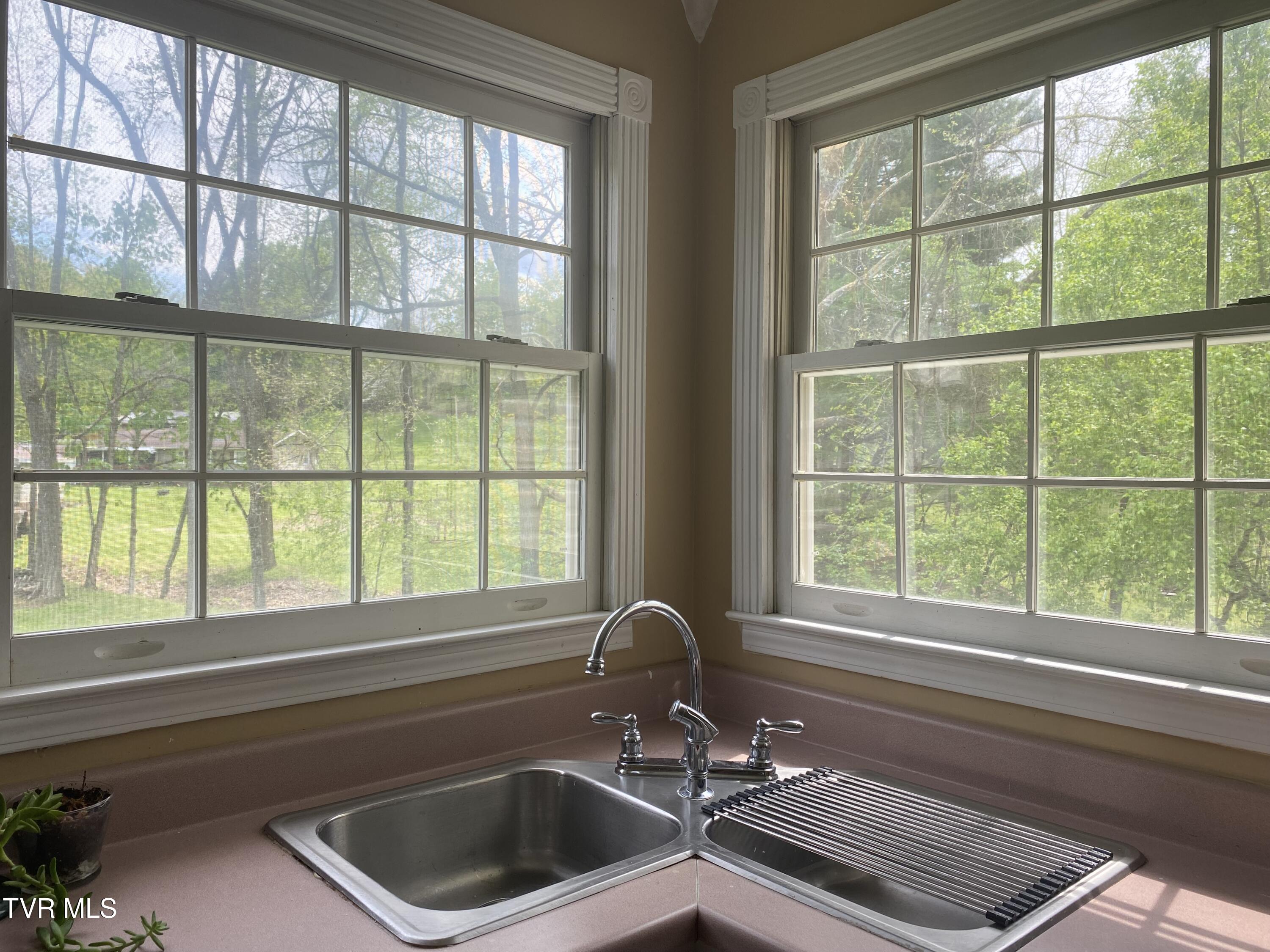 414 Greenbrook Circle, Unicoi, Tennessee image 28