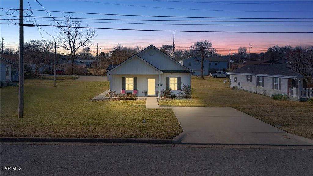 Photo of 1507 Millard Street, Johnson City, TN 37601 (MLS # 9989799)