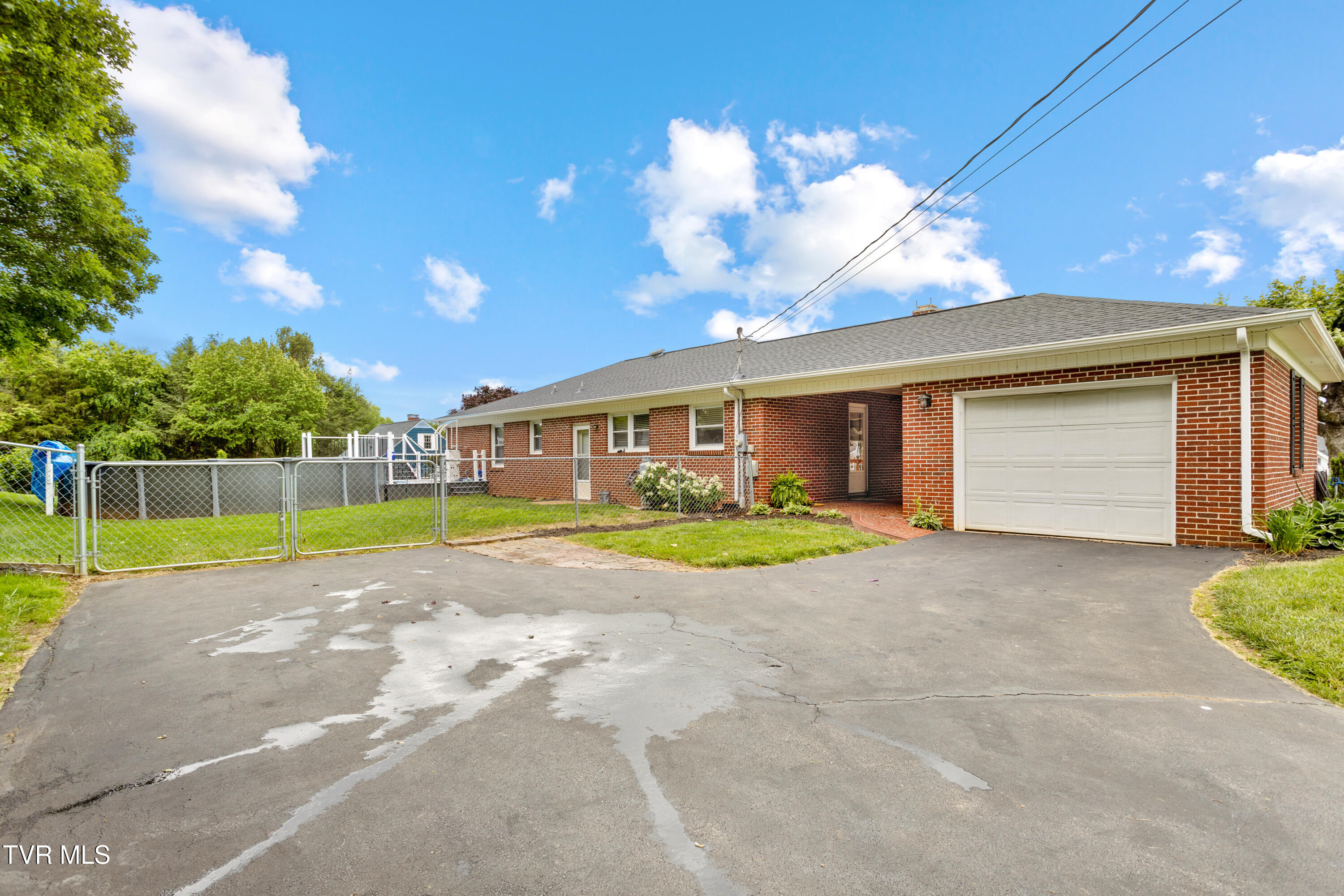 285 Cherokee Road, Bristol, Virginia image 12