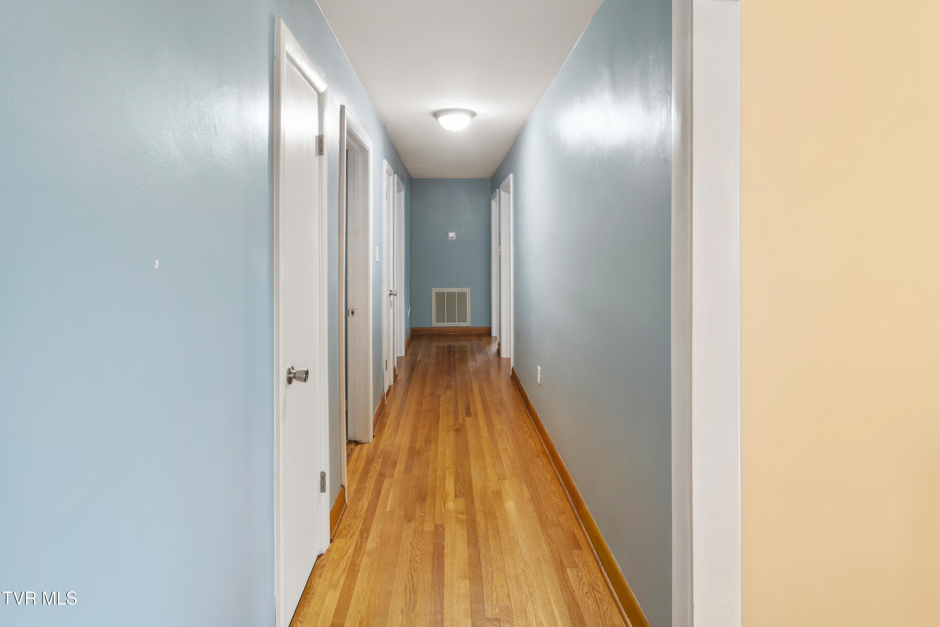 285 Cherokee Road, Bristol, Virginia image 21