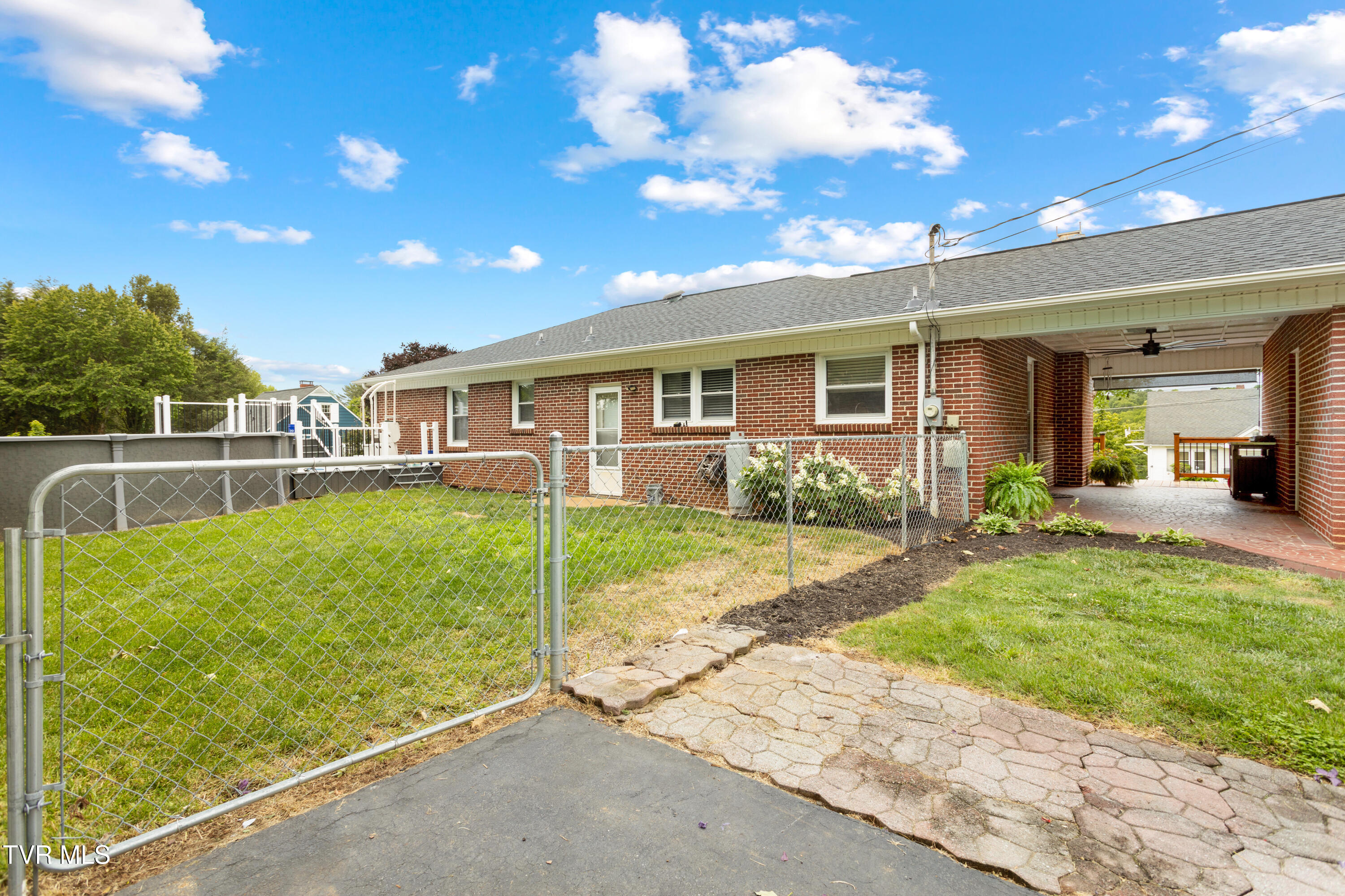 285 Cherokee Road, Bristol, Virginia image 13