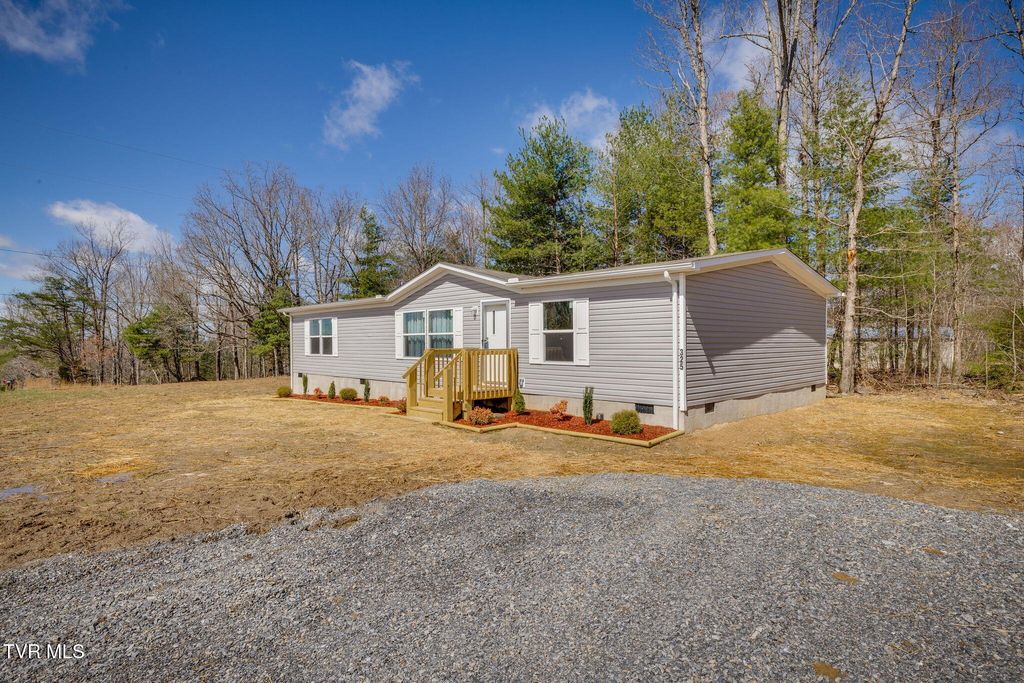 Photo of 325 Laws Road, Greeneville, TN 37743 (MLS # 9992347)