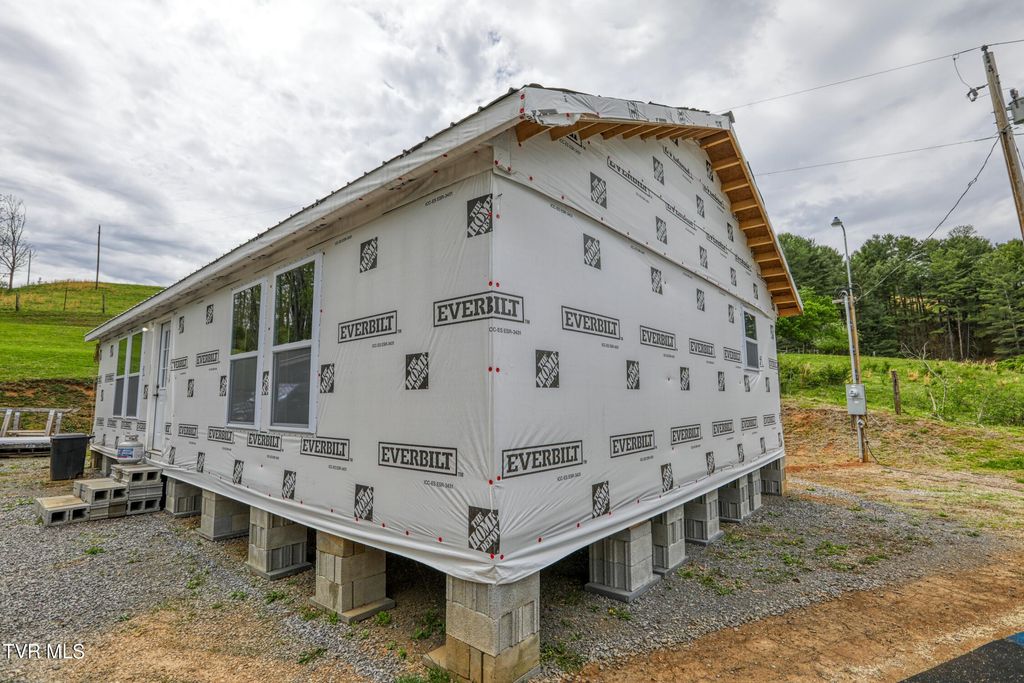 Photo of 607 Okolona Road, Church Hill, TN 37642 (MLS # 9993874)