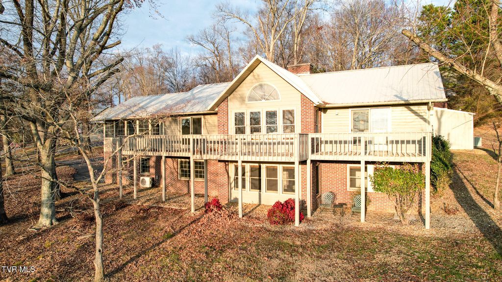 Photo of 534 White Oak Circle, Kodak, TN 37764 (MLS # 9990273)