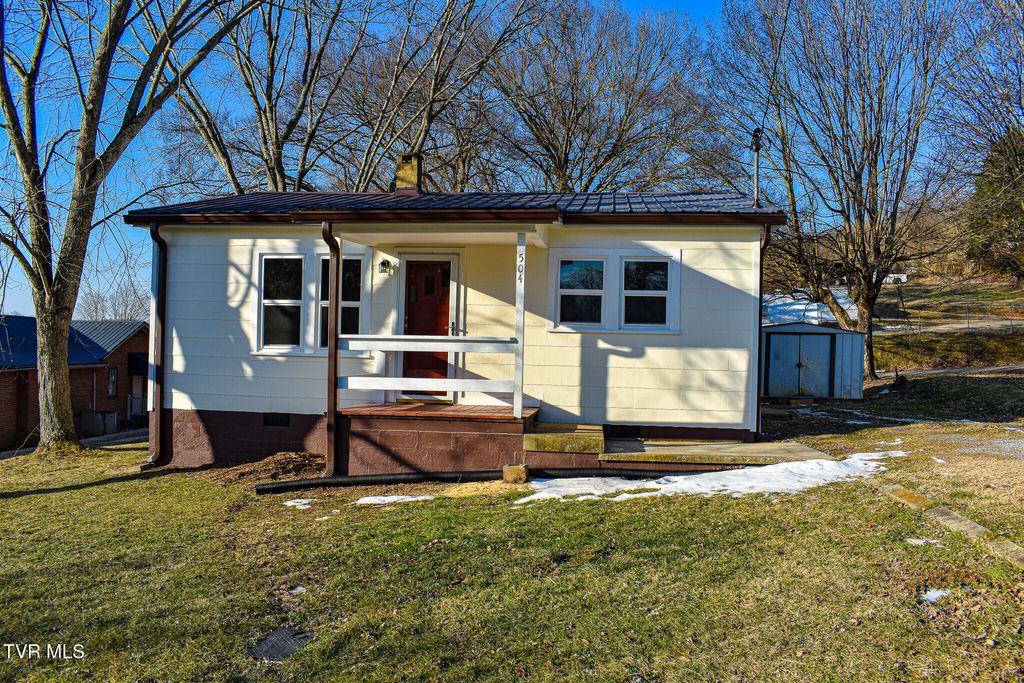 Photo of 504 Clay Street, Rogersville, TN 37857 (MLS # 9991028)