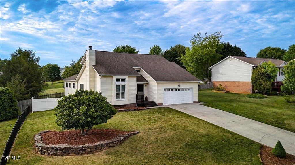 Photo of 116 Lindsay Lane, Gray, TN 37615 (MLS # 9995117)