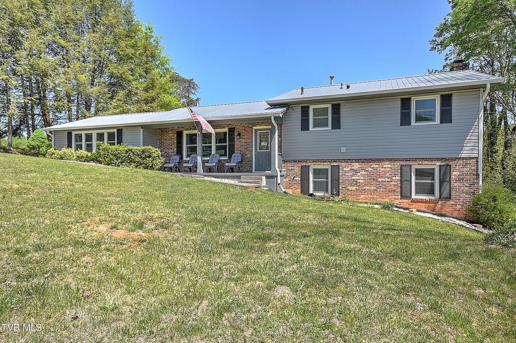 Photo of 436 Brookwood Drive, Bristol, TN 37620 (MLS # 9994301)