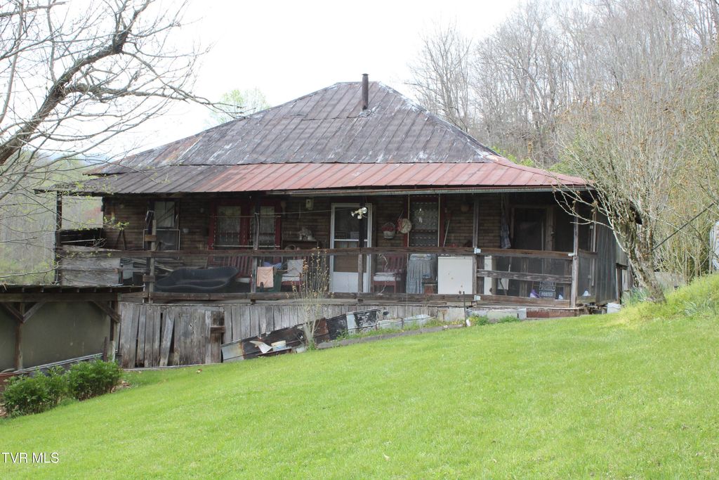 Photo of 45984550 Reeds Creek Road, Keokee, VA 24265 (MLS # 9993966)