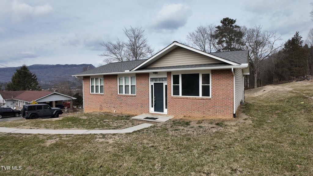 Photo of 123 Valley View Drive, Rogersville, TN 37857 (MLS # 9990599)