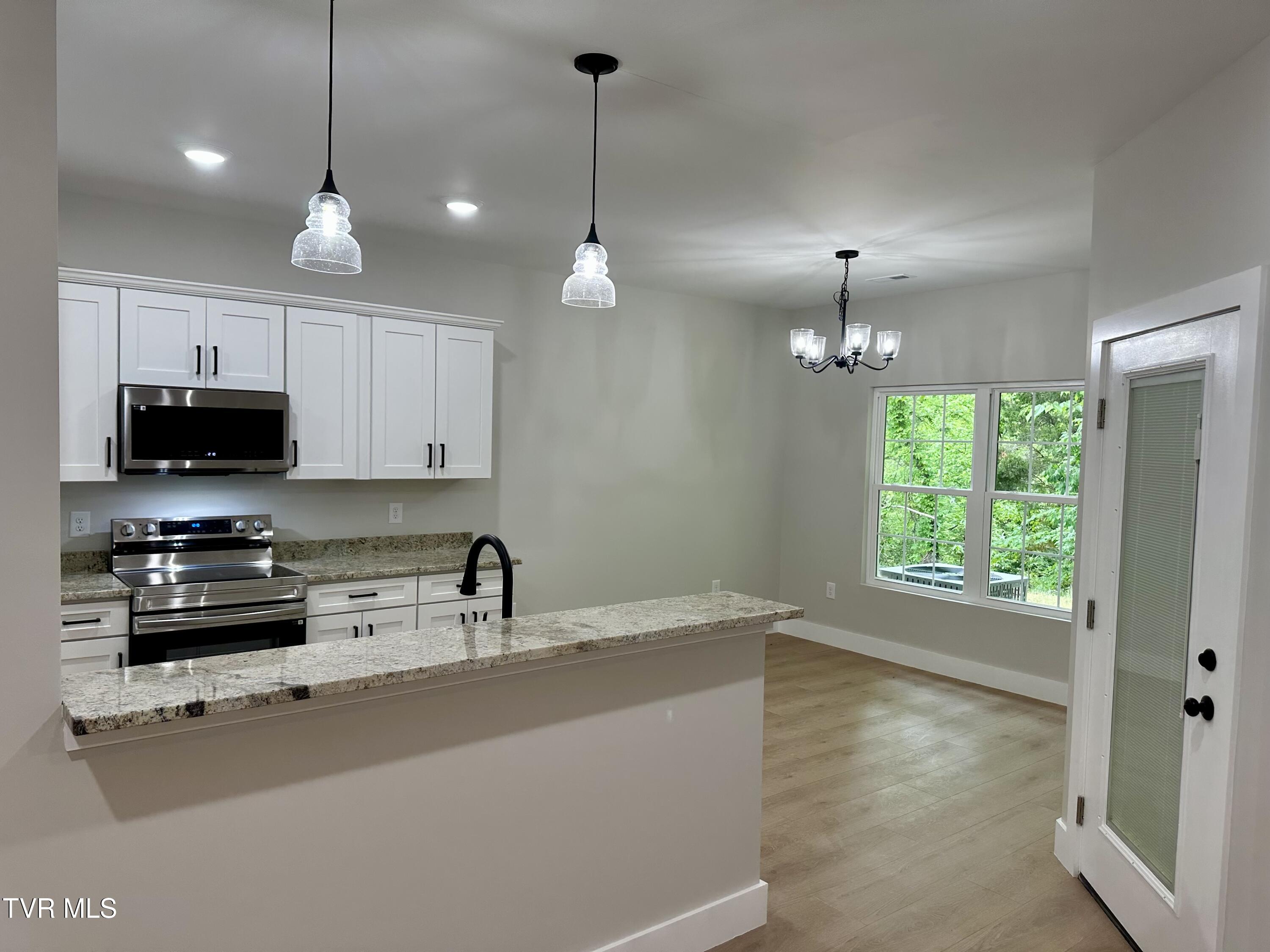 3814 Oakley Place, Kingsport, Tennessee image 9