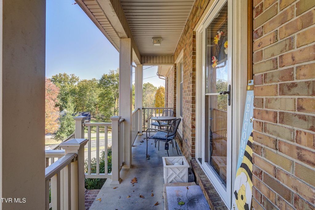 Photo of 607 Dover Avenue, Mount Carmel, TN 37645 (MLS # 9987452)