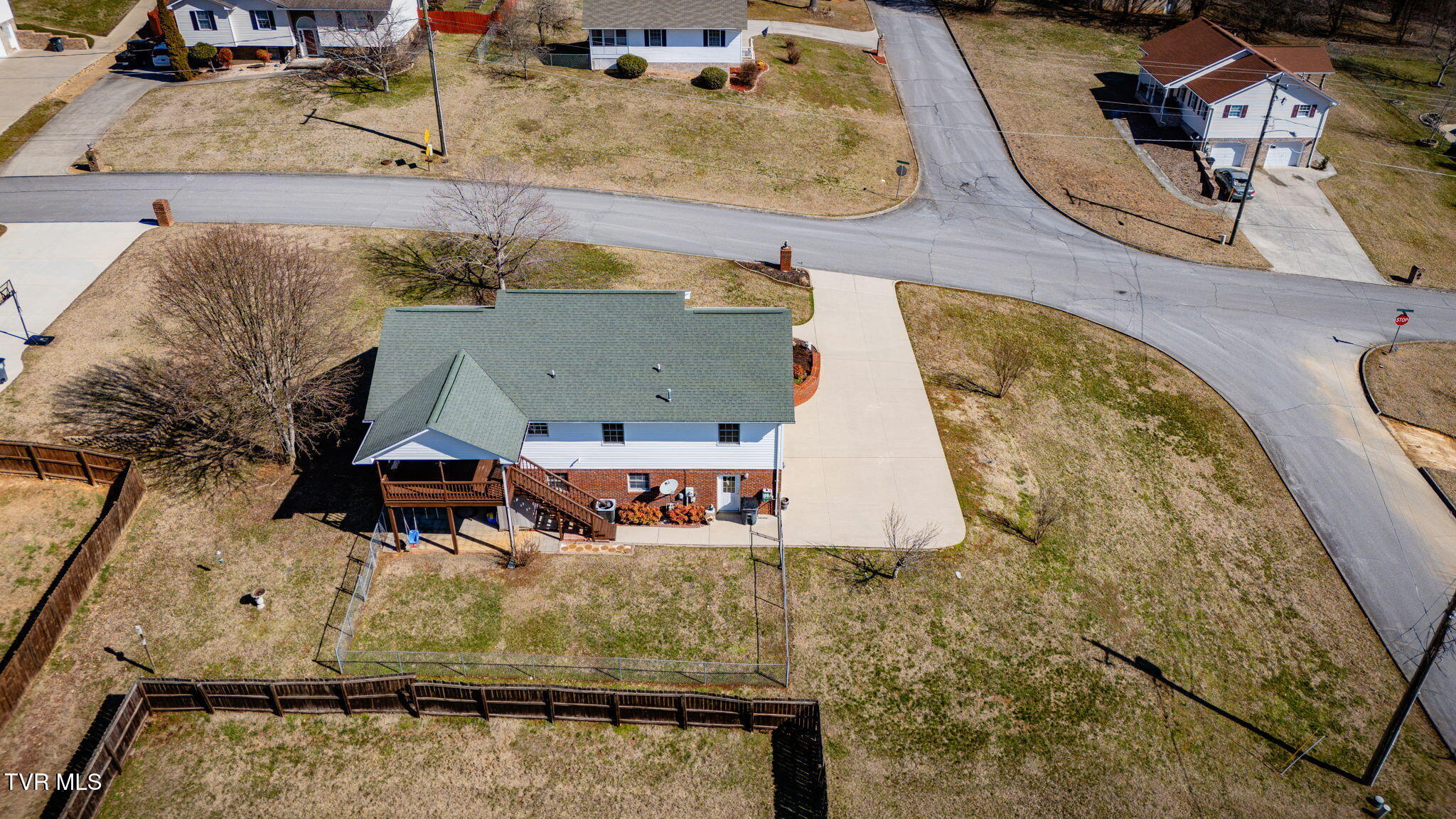 125 Meadow Springs Lane, Mount Carmel, Tennessee image 39