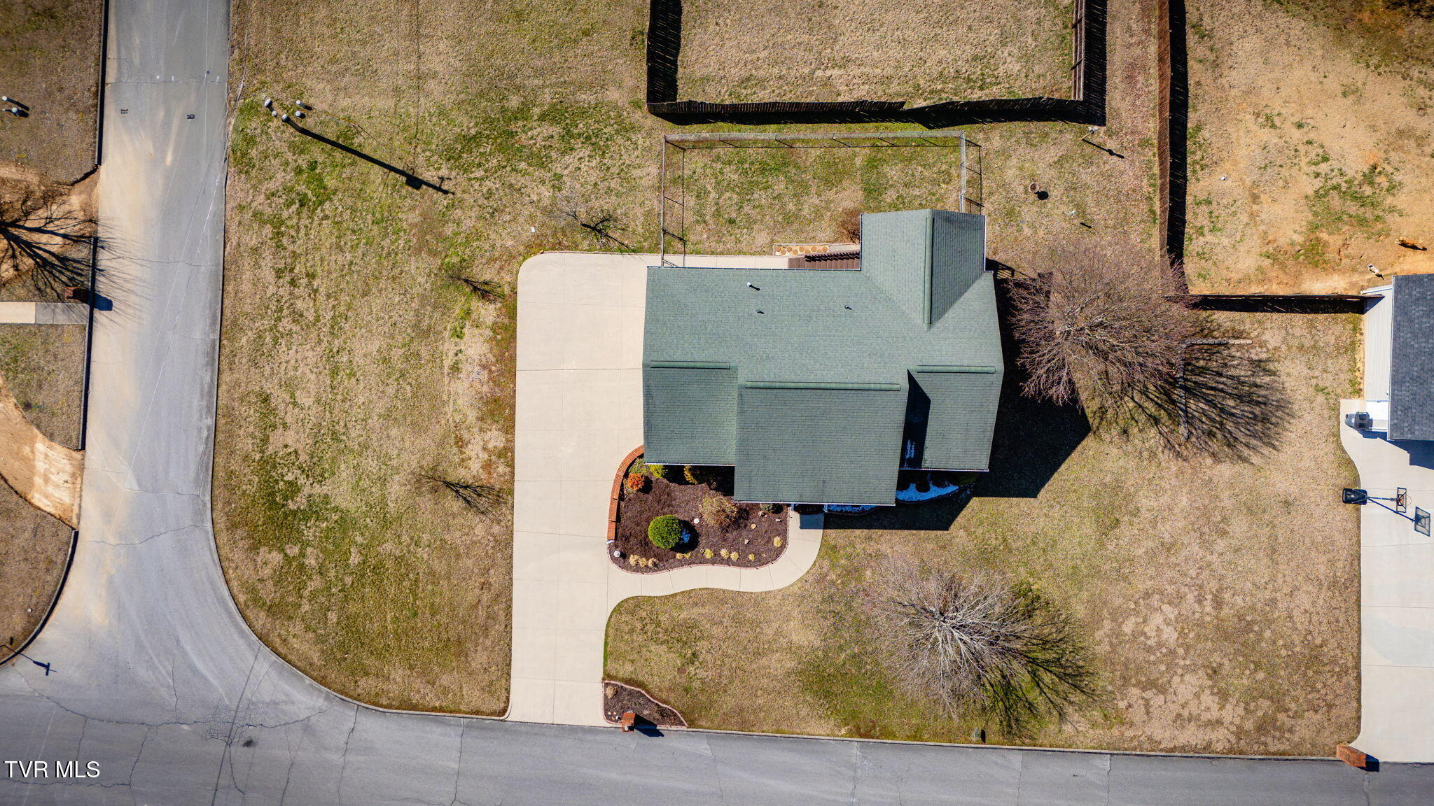 125 Meadow Springs Lane, Mount Carmel, Tennessee image 37