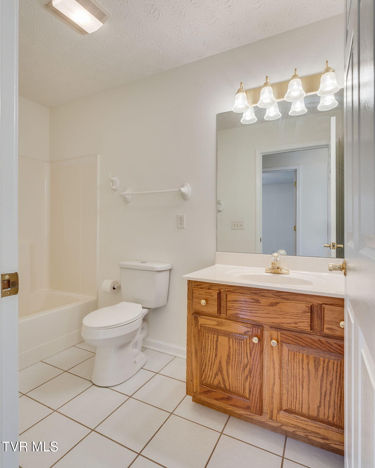125 Meadow Springs Lane, Mount Carmel, Tennessee image 20