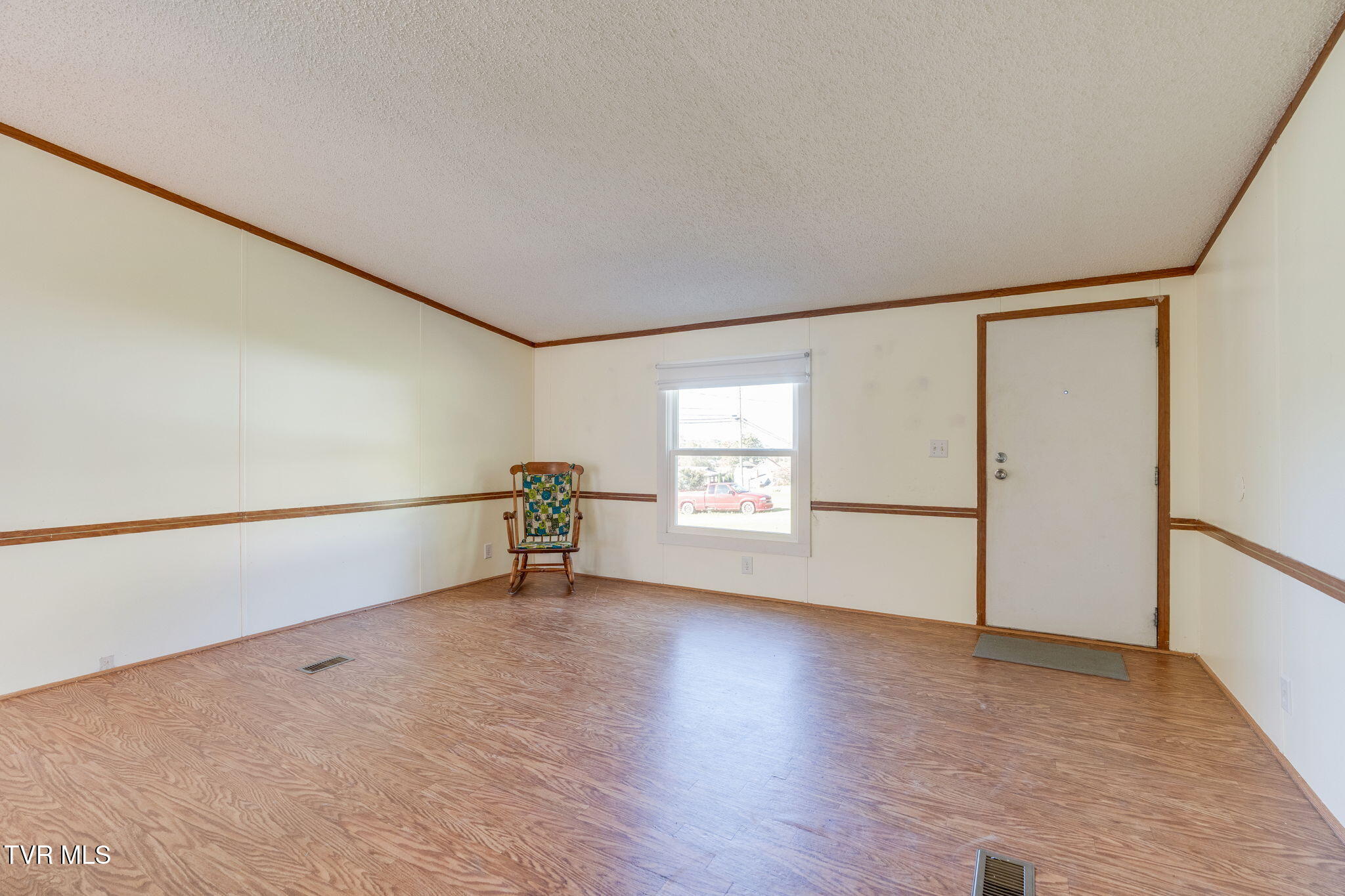 669 East Carters Valley Road