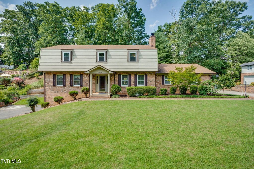 Photo of 2104 Southcote Drive, Kingsport, TN 37660 (MLS # 9983580)