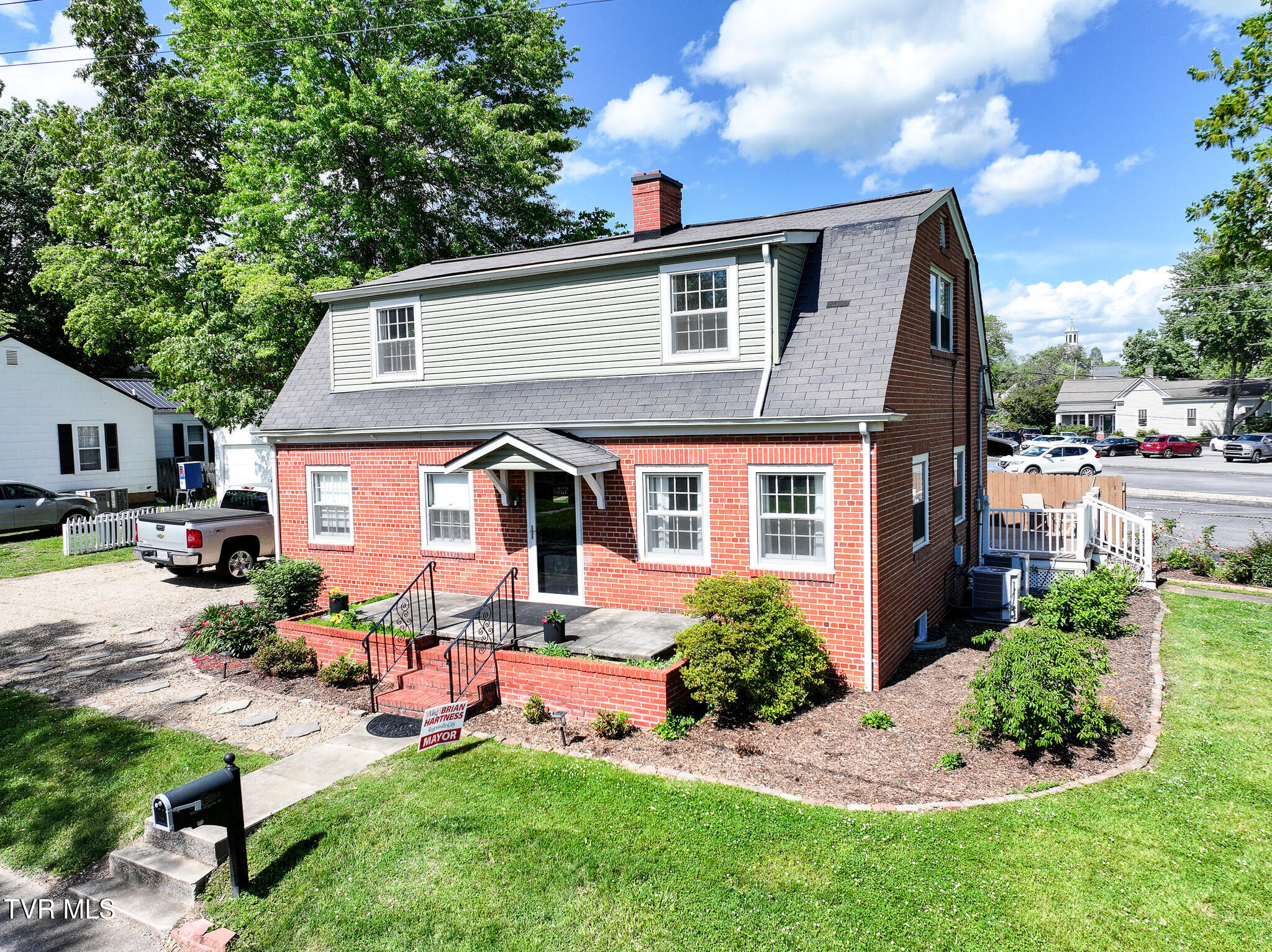 108 Rogers Street, Rogersville, Tennessee image 1