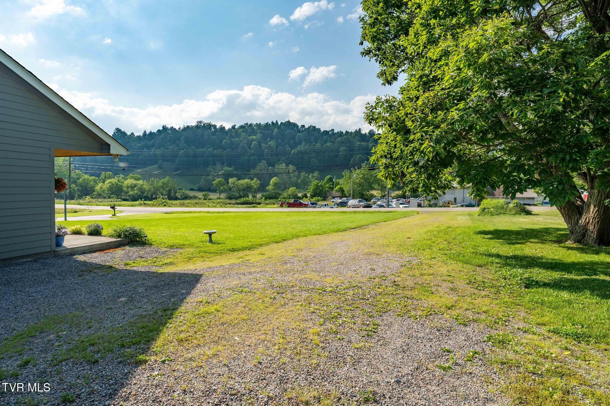6151 Highway 67 W, Mountain City, Tennessee image 11
