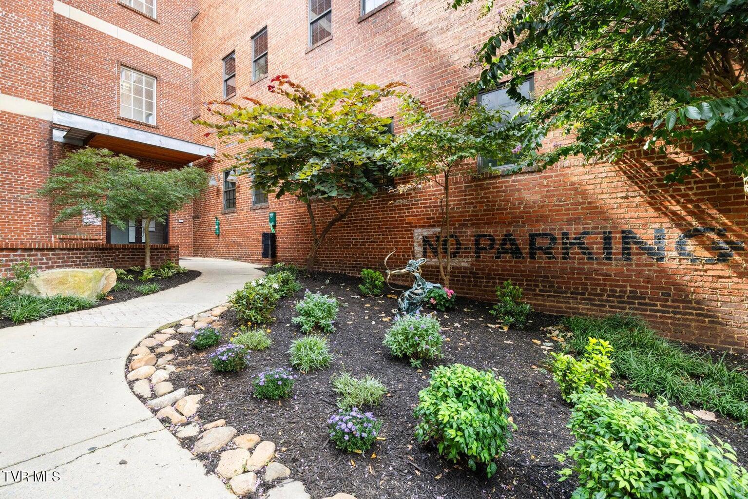 116 Tipton Street Apt 213