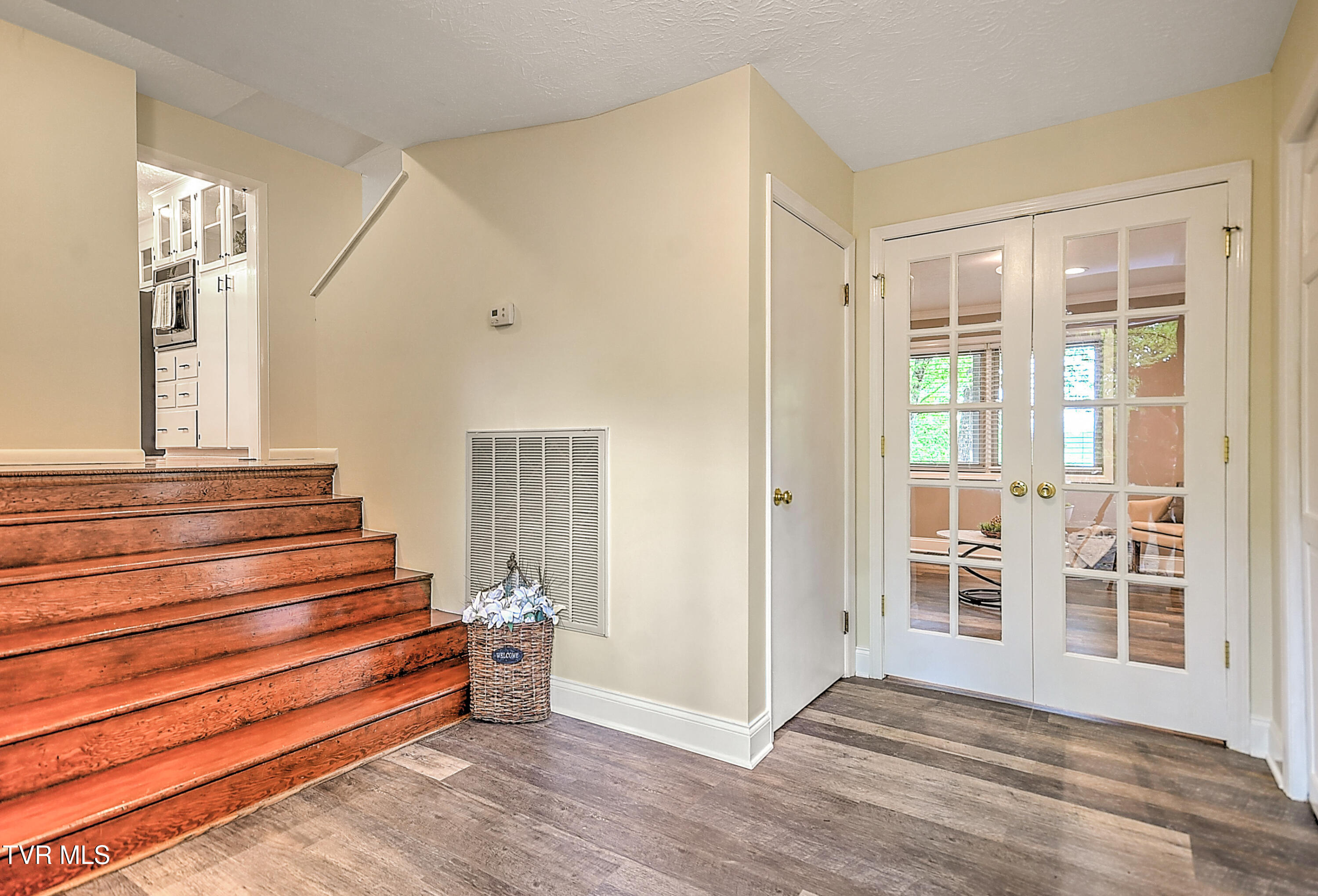 124 Skyline Drive, Bristol, Tennessee image 2