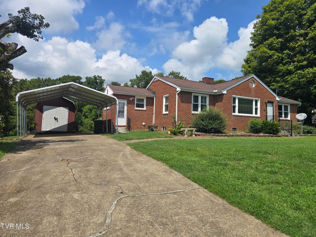 Photo of 587 Holston River Drive, Kingsport, TN 37660 (MLS # 9999918)
