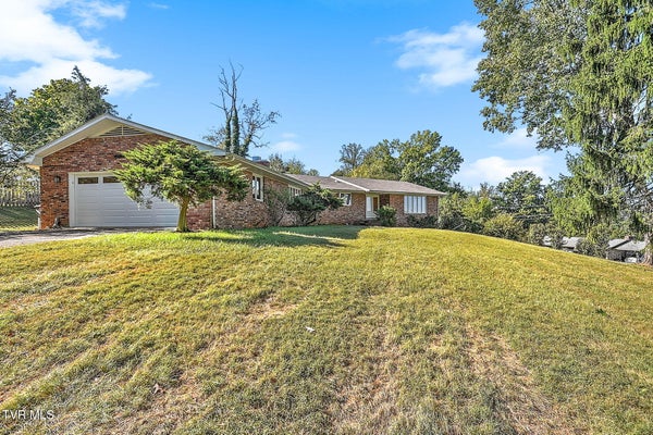 3701 SKYLAND DR, KINGSPORT, TN 37664 - Image a6f5e7da183fb59e77d1175cb4e8228b/2363298168