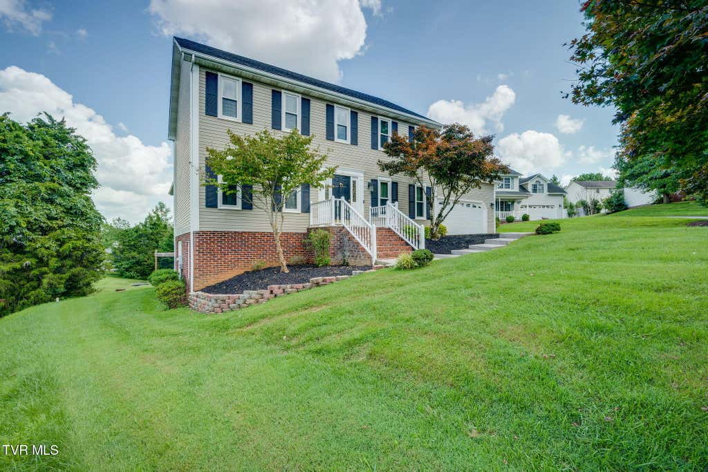 Photo of 12 Spring Knoll Court, Johnson City, TN 37601 (MLS # 9999706)