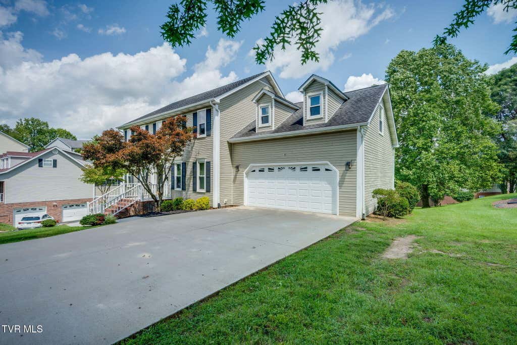 Photo of 12 Spring Knoll Court, Johnson City, TN 37601 (MLS # 9999706)