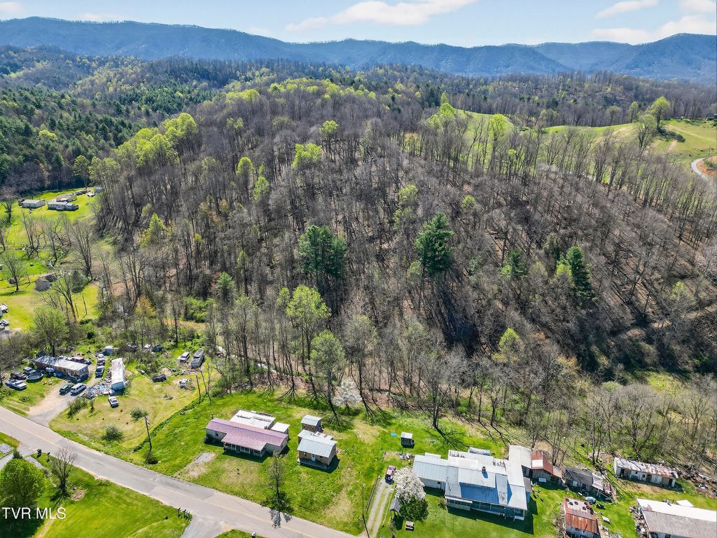 Photo of 2484 Denton Valley Road, Bristol, TN 37620 (MLS # 9993504)