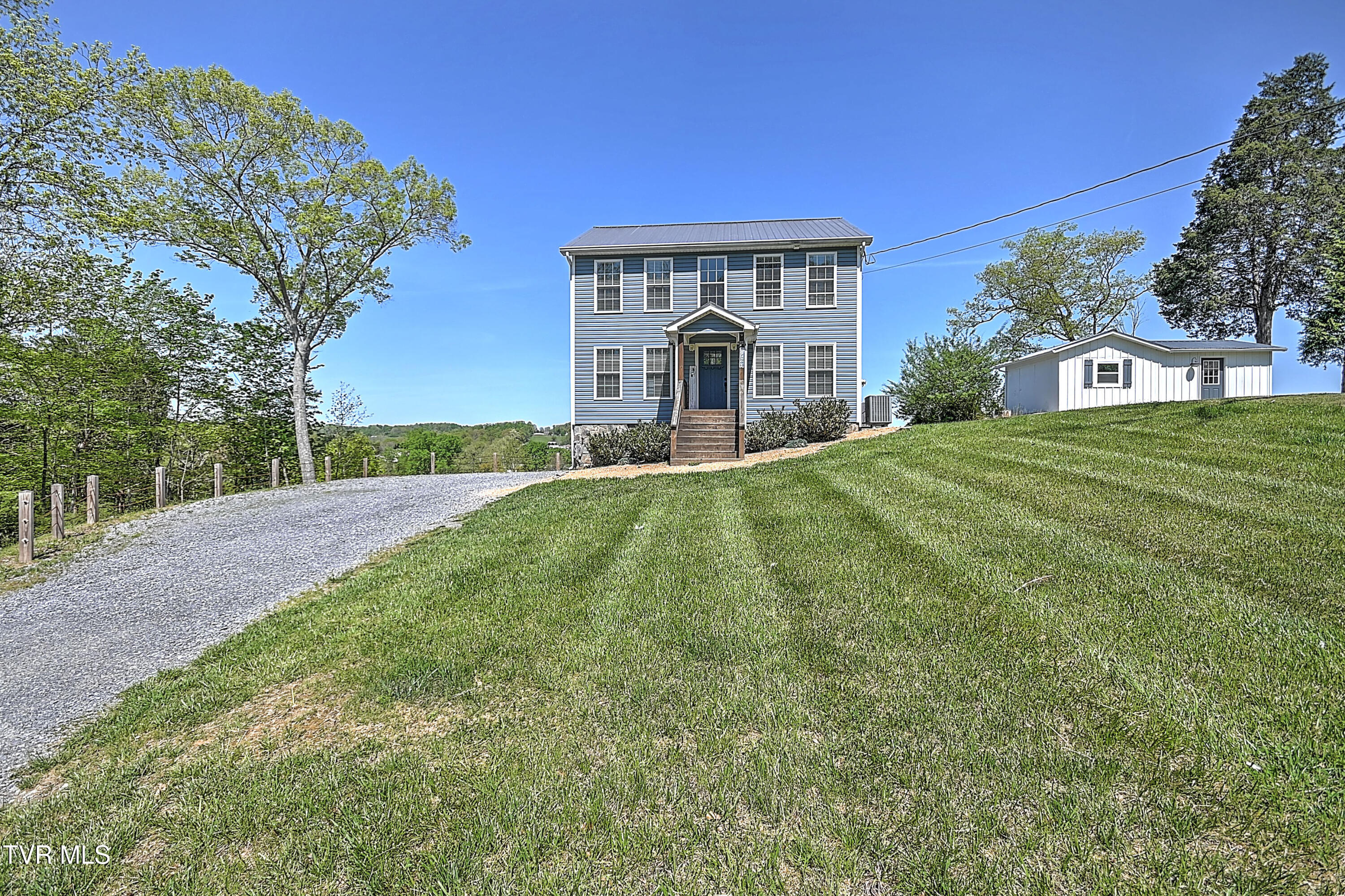 605 Summer Sound Road, Piney Flats, Tennessee image 4
