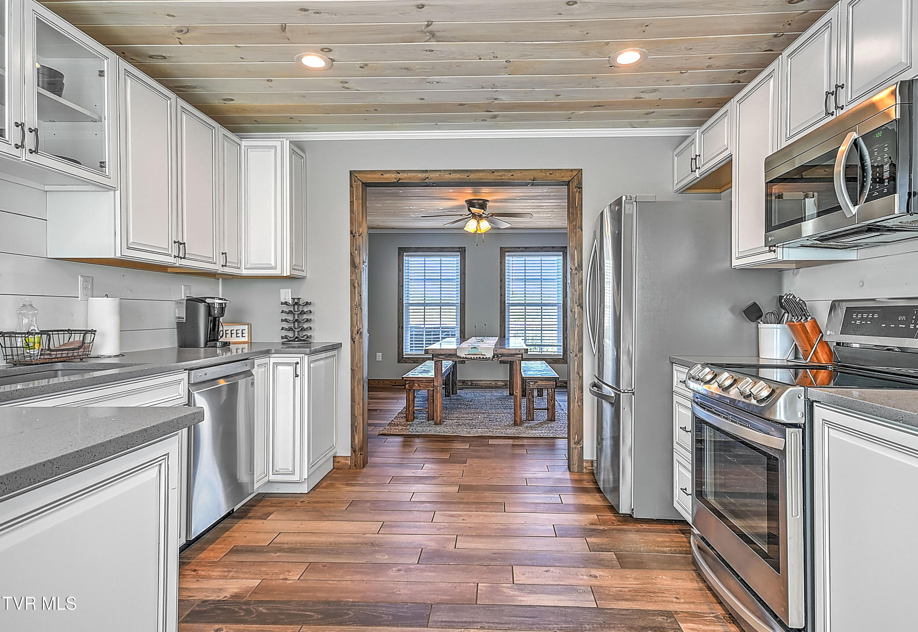 605 Summer Sound Road, Piney Flats, Tennessee image 10