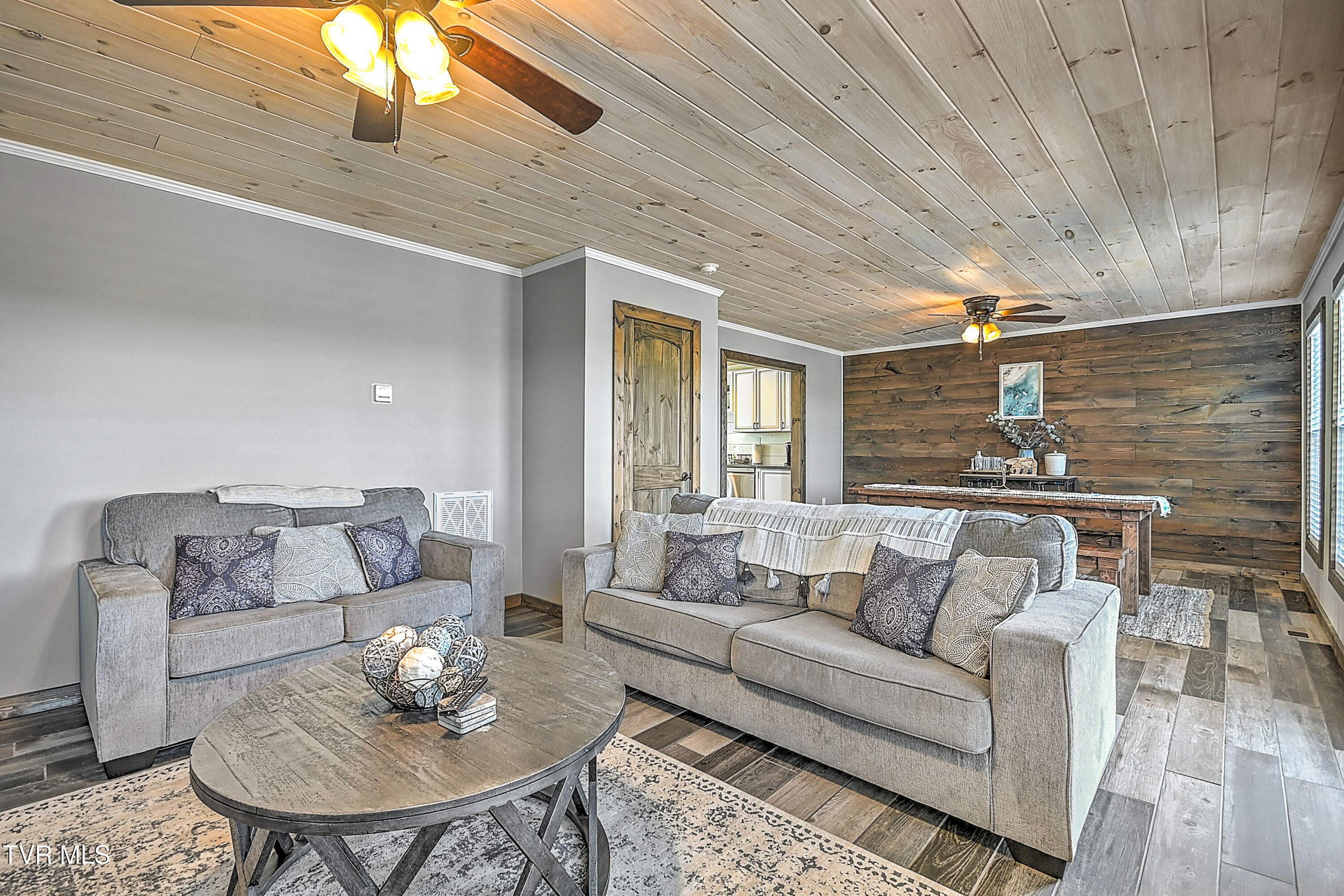 605 Summer Sound Road, Piney Flats, Tennessee image 20