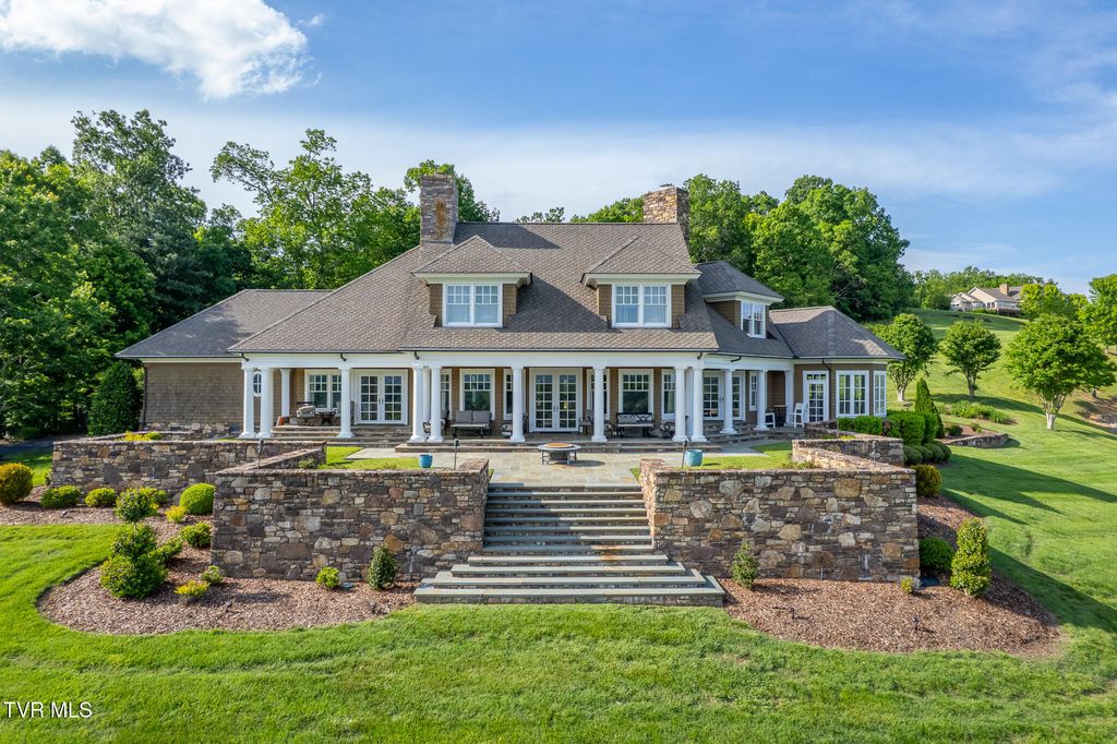 Photo of 19 Summerhill Lane, Greeneville, TN 37745 (MLS # 9984964)