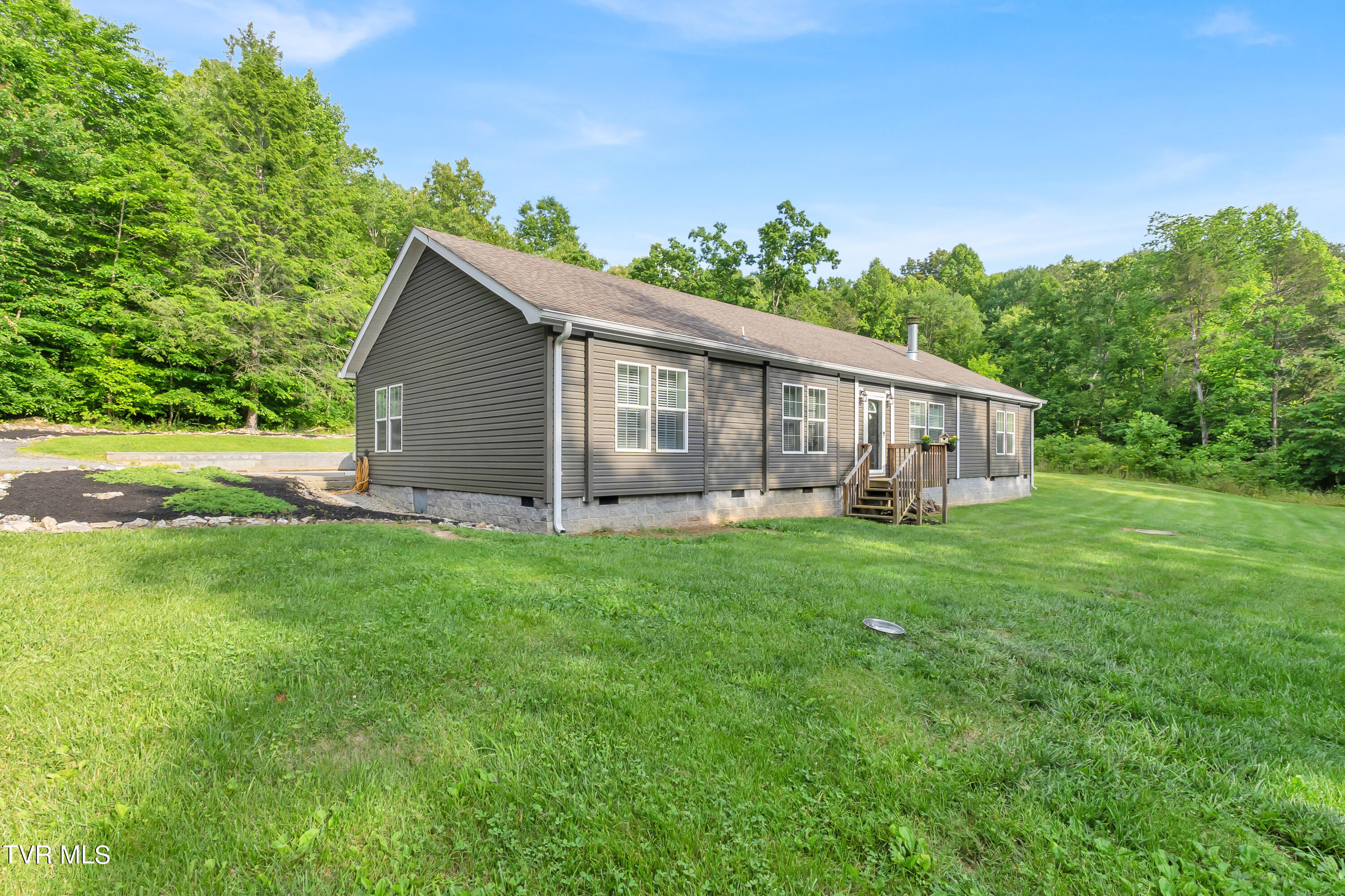 286 Lewmac Drive, Jonesville, Virginia image 2
