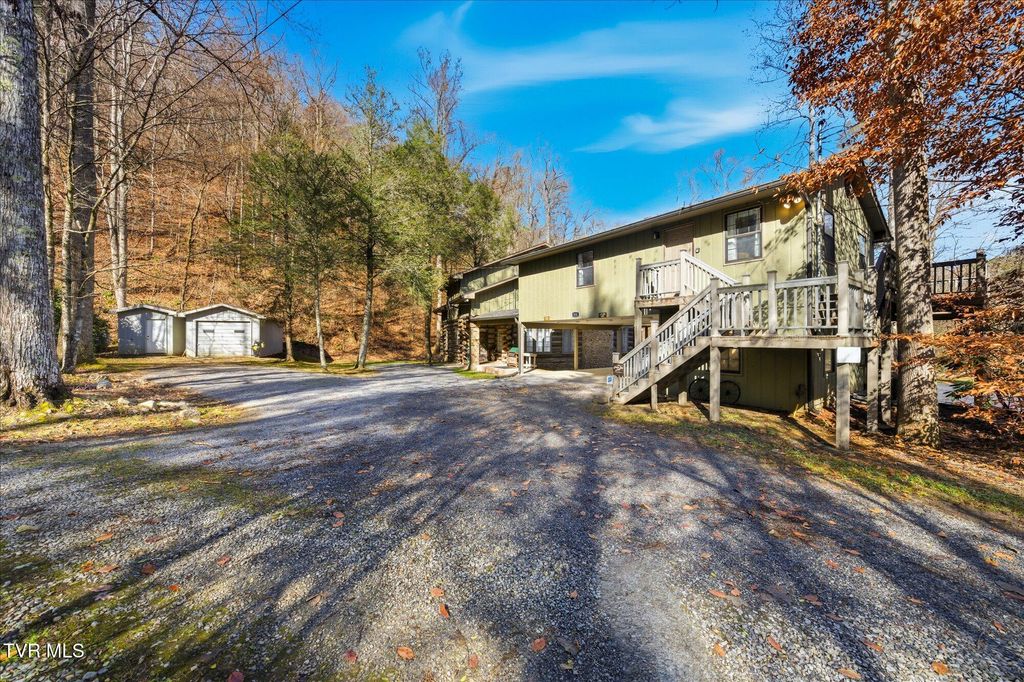 Photo of 951 Carson Springs Road, Newport, TN 37821 (MLS # 9988951)