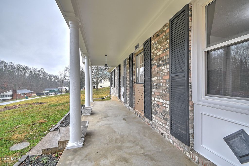 Photo of 4158 Ridge Road, Kingsport, TN 37660 (MLS # 9990039)