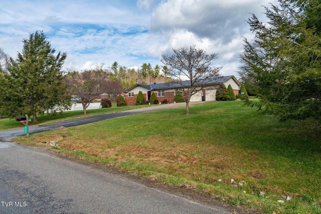 Photo of 4549 Pine Orchard Road, Butler, TN 37640 (MLS # 9988659)