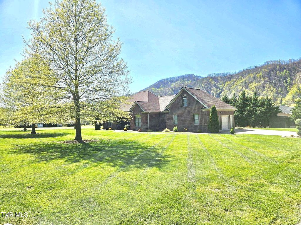 Photo of 1323 Love Station Road, Erwin, TN 37650 (MLS # 9986831)