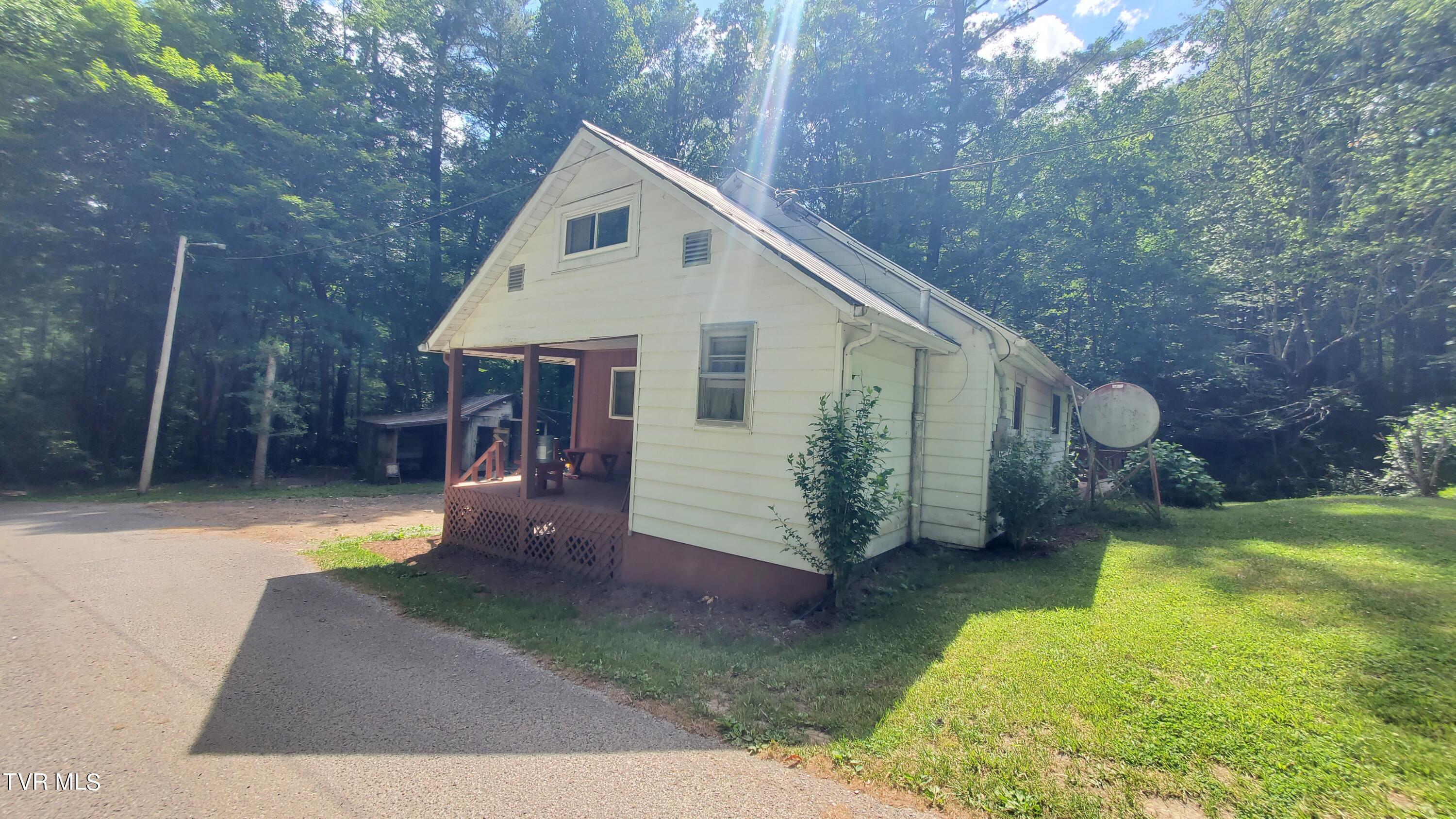 123 Tower Road, Roan Mountain, Tennessee image 41