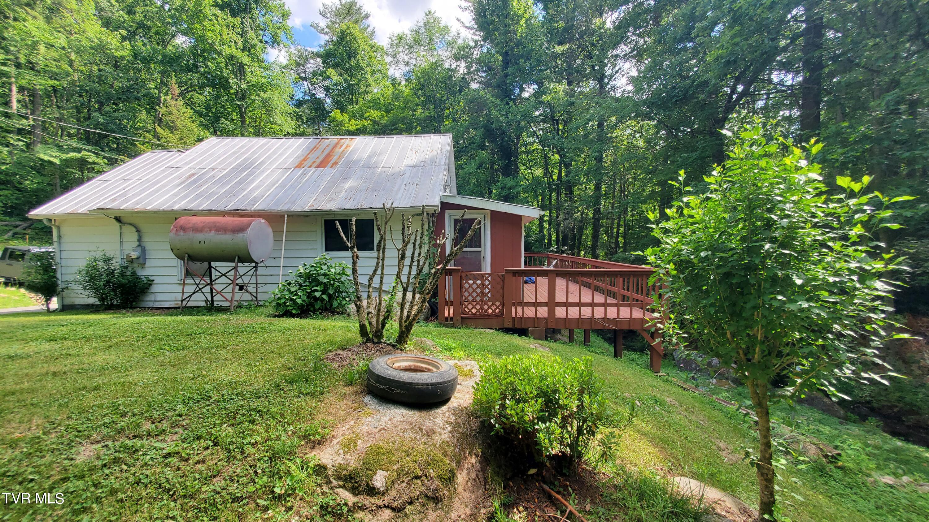 123 Tower Road, Roan Mountain, Tennessee image 39