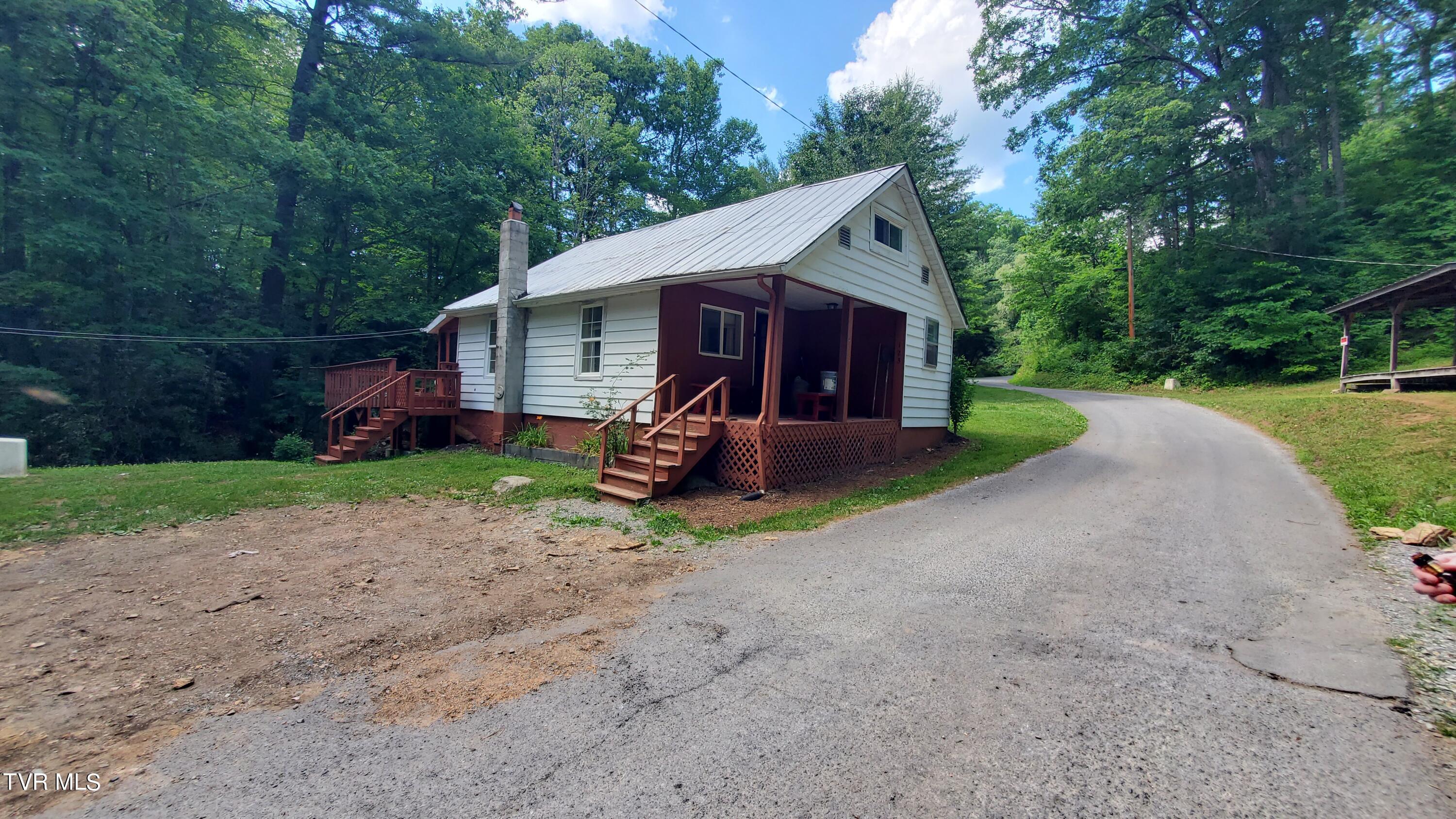 123 Tower Road, Roan Mountain, Tennessee image 35